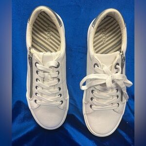 Taos Z Soul Canvas Sneaker